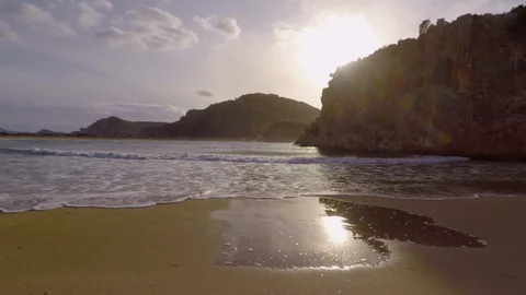 Windy beach with waves 스톡 동영상 105750063