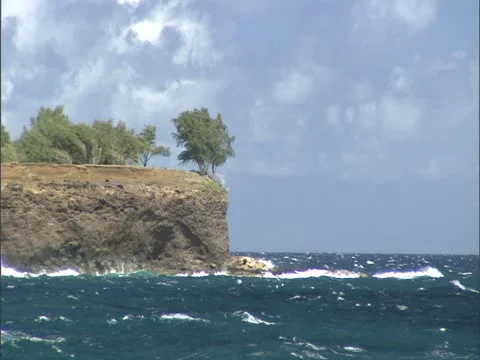 Windy Point at Keokea Beach Stock-Footage 22243151
