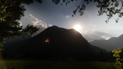 Windy sunset Stock-Footage 152848575