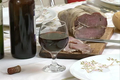 Wine  and colonial salami SD-03 库存影片 37679215