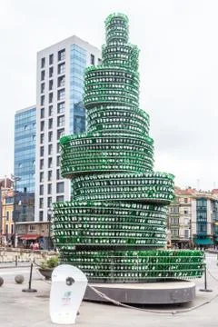 Wine bottle tree Stock-Fotos