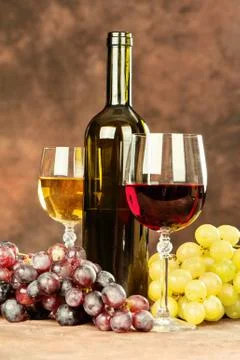 Wine cups and grape Foto stock