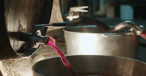 Wine dripping 스톡 동영상 70050786