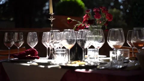 Wine Glasses in Sunlight Vídeo Stock 197630827