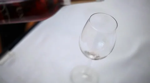 Wine rose pour Video stock 35787312