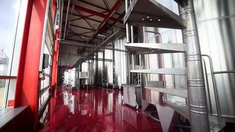 Wine tanks in winery, in motion Video stock 81546758