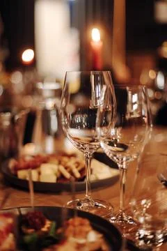 Wine tasting experience in the rustic cellar and wine bar: red wine glass and Stock Photos