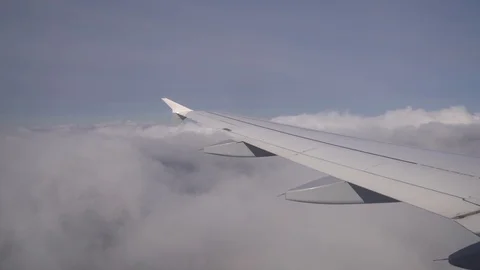 Wing of a airplane on a windy day Video stock 113562486