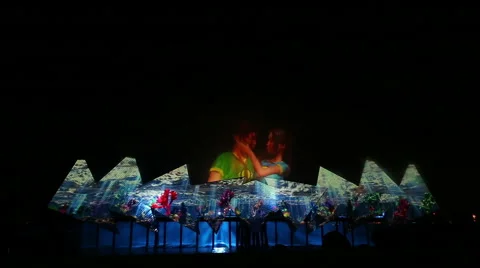 Wings of time performed on the beach in Sentosa, Singapore. Vídeos de archivo 47793283