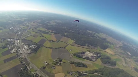 Wingsuit skydiving Vidéo 53338909