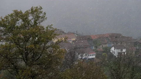 Winter begins Stockbeeldmateriaal 144384487