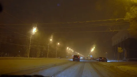 Winter city from a car window Vídeo Stock 127655286