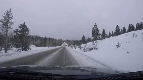 Winter driving 6 Vídeos de archivo 225613194