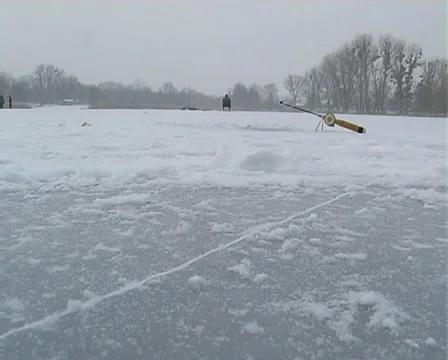 Winter fishing Stockbeeldmateriaal 1045015
