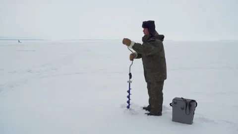 Winter fishing Stock-Footage 147139954