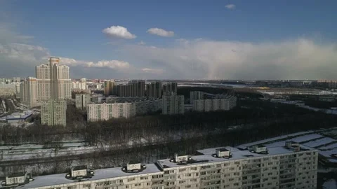 Winter flights over poor areas of a big city. Stock Footage 146954613