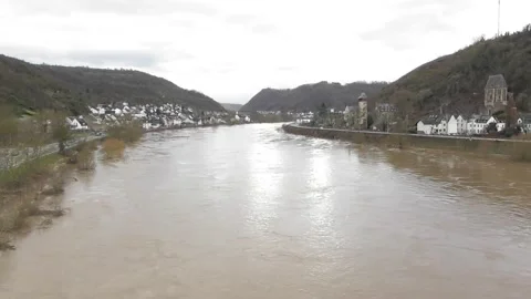 Winter flood in Mosel valley 스톡 동영상 286954879