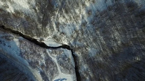 Winter forest and mountain river from a bird's-eye view 스톡 동영상 71126506