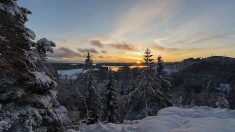 Winter forest sunset. Timelapse. 4K, 25p Vídeos de archivo 86889978