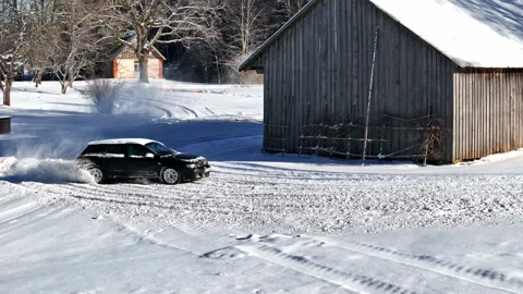 Winter fun with the car. Видео 331121364