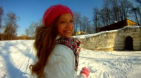 Winter   girl 動画素材 10827929