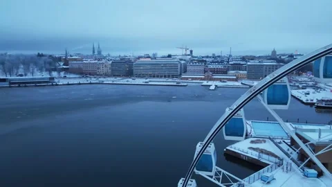 Winter Helsinki market square behind the skywheel Stock-Footage 171260331