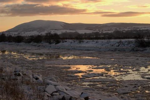 Winter iceflow on the River Nith Foto stock