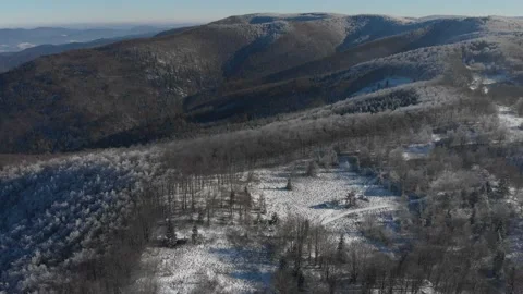 Winter landscape and mountain path near Jaworzyna Kokuszczanska summit Stock Footage 144458633
