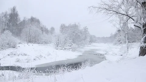 Winter landscape, nature in the snow, falling snow video Video stock 106566692