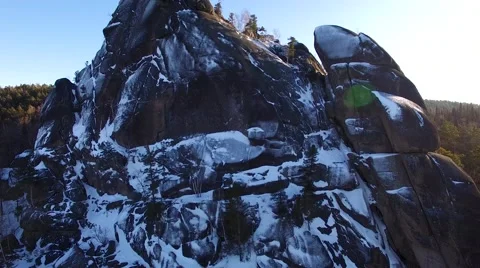 Winter landscape, weeds over rocks Video stock 60968352