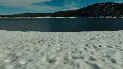 WINTER MOUNTAIN LAKE 01 動画素材 73816313