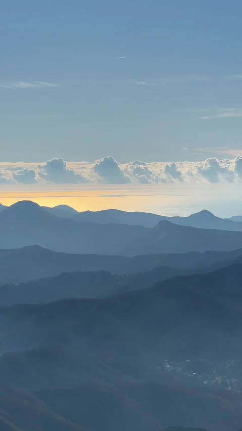 Winter Mountain View from the Summit over the Snowy Apennines Stock-Footage 312011335