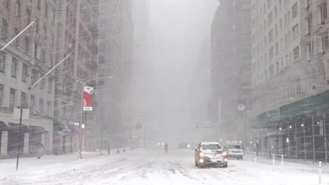 Winter in NYC. Blizzard in Manhattan. Vidéo 148162829