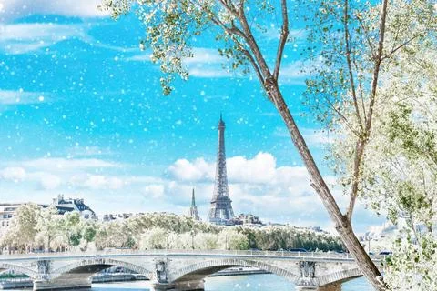 Winter in Paris. Eiffel tower and bridge Winter in Paris. Eiffel tower and... Stockfoto's