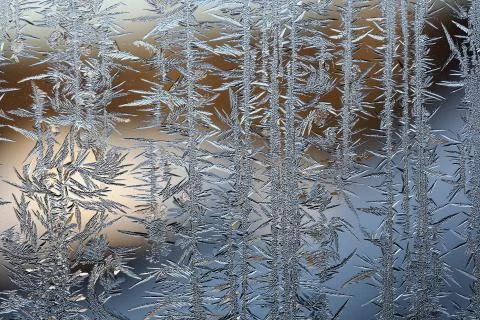 Winter pattern of ice crystals on glass Stock-Fotos