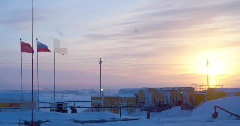 Winter shift camp for oil drilling rig Stock-Footage 258101647