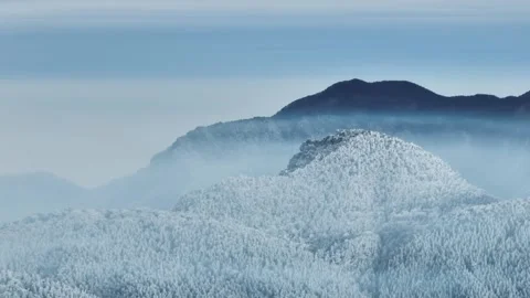 Winter snow scene in Mountain Lu National Park Scenic Area Stock Footage 260108185