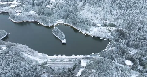 Winter snow scene in Mountain Lu National Park Scenic Area Video stock 260108380