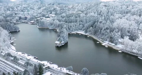 Winter snow scene in Mountain Lu National Park Scenic Area Video stock 260108507