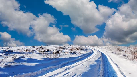 Winter snowbound road time lapse scene Stock-Footage 276167828