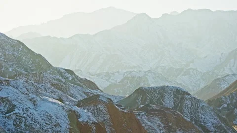Winter Snowy Danxia Mountains Warm Evening B Roll Stockbeeldmateriaal 325855947