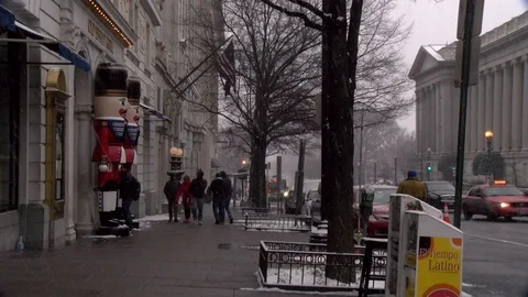 Winter storm in Washington DC Stock Footage 125867385