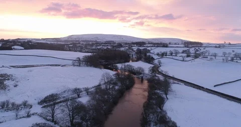 Winter sunrise in the valley Stock Footage 104882495