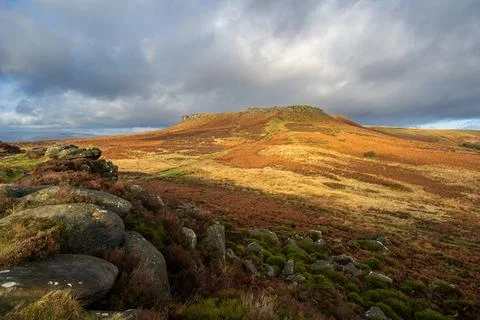 A winter sunrise view of Higger Tor in the South Yorkshire Peak District Na.. Stock Photos
