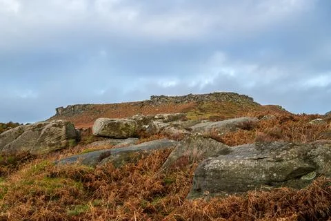 A winter sunrise view of Higger Tor in the South Yorkshire Peak District Na.. Stock Photos