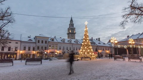 Winter Sunset at the old town with a big Christmass tree hyperlapse Stock Footage 101732395