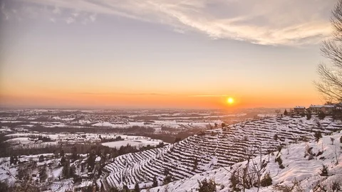 Winter sunset over Hill with Snow Timelapse HDR 库存影片 98499228