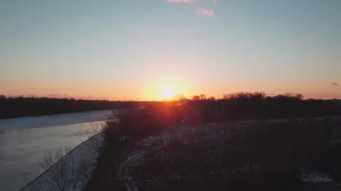 Winter sunset on the river, ice, coast, drone shooting Stockbeeldmateriaal 170198933