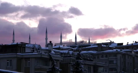 Winter Sunset Timelapse Over Uskudar Rooftops and Minarets, Istanbul Stock Footage 327992835