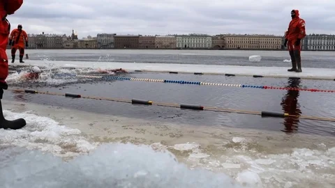 Winter swimming competitions Stock-Footage 73813959